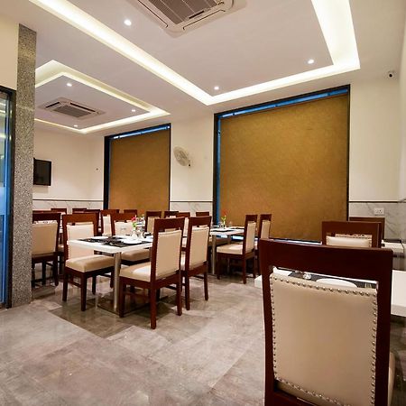 Hotel Z Suite-Near Delhi Airport New Delhi Eksteriør bilde