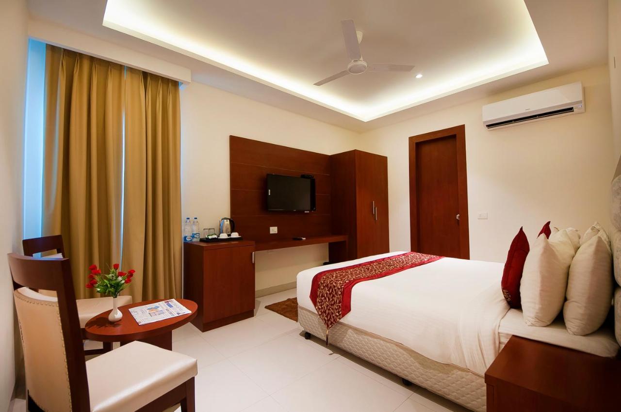 Hotel Z Suite-Near Delhi Airport New Delhi Eksteriør bilde