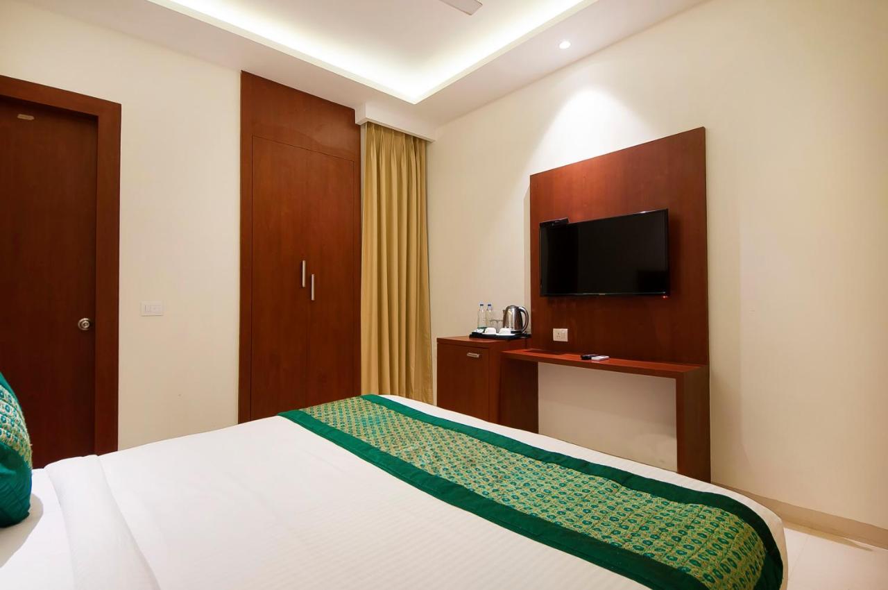 Hotel Z Suite-Near Delhi Airport New Delhi Eksteriør bilde